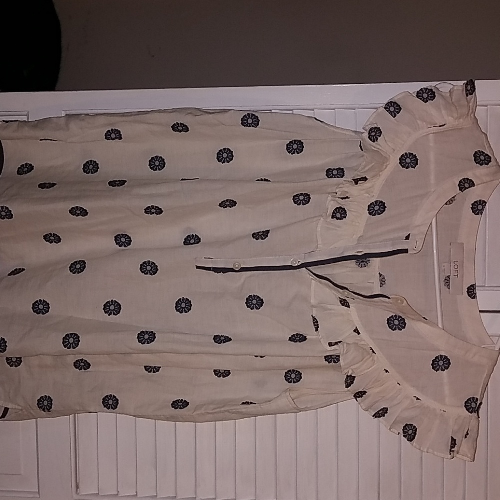 Loft flutter sleeve top